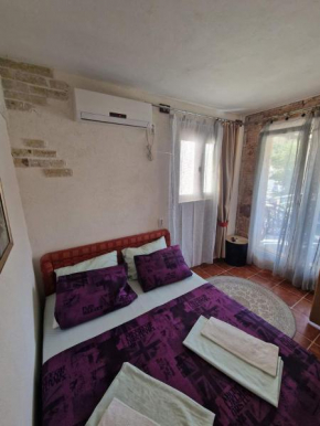 Villa TIS